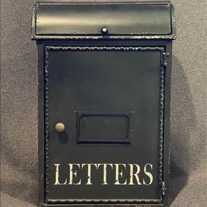 Card box/mailbox